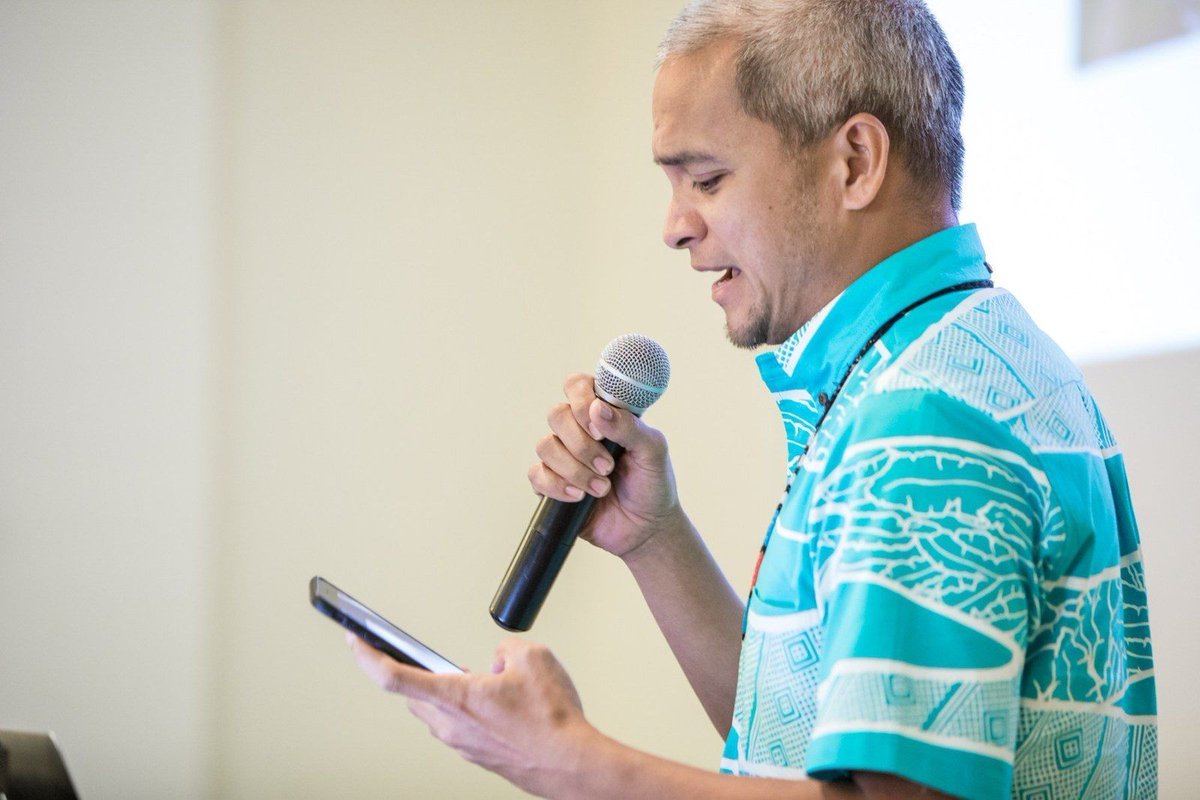 hawaiibusiness's tweet photo. Are you a part of the whopping 91% of shoppers who start with online research? Here are five pieces of advice for small business owners to harness the power of the digital market. 📱✨
Written by Noelle Fujii: 🔗 https://t.co/SgTAUibv1b
#hibiz #smallbiztoolkit https://t.co/R9vkNE3AMA