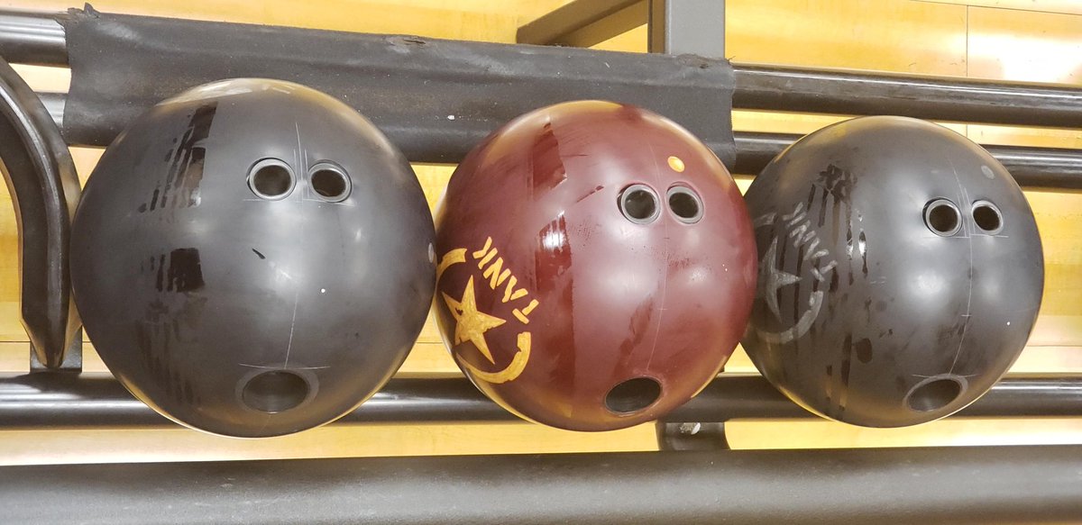MotivBowling's tweet photo. Notice the differences in track flare! The Covert Tank merges new Microcell Polymer technology with the strong Torx™ weight block. This provides many more options for drilling than a conventional urethane ball along with making the ball useful for many more players! https://t.co/8R8iPhSW7t
