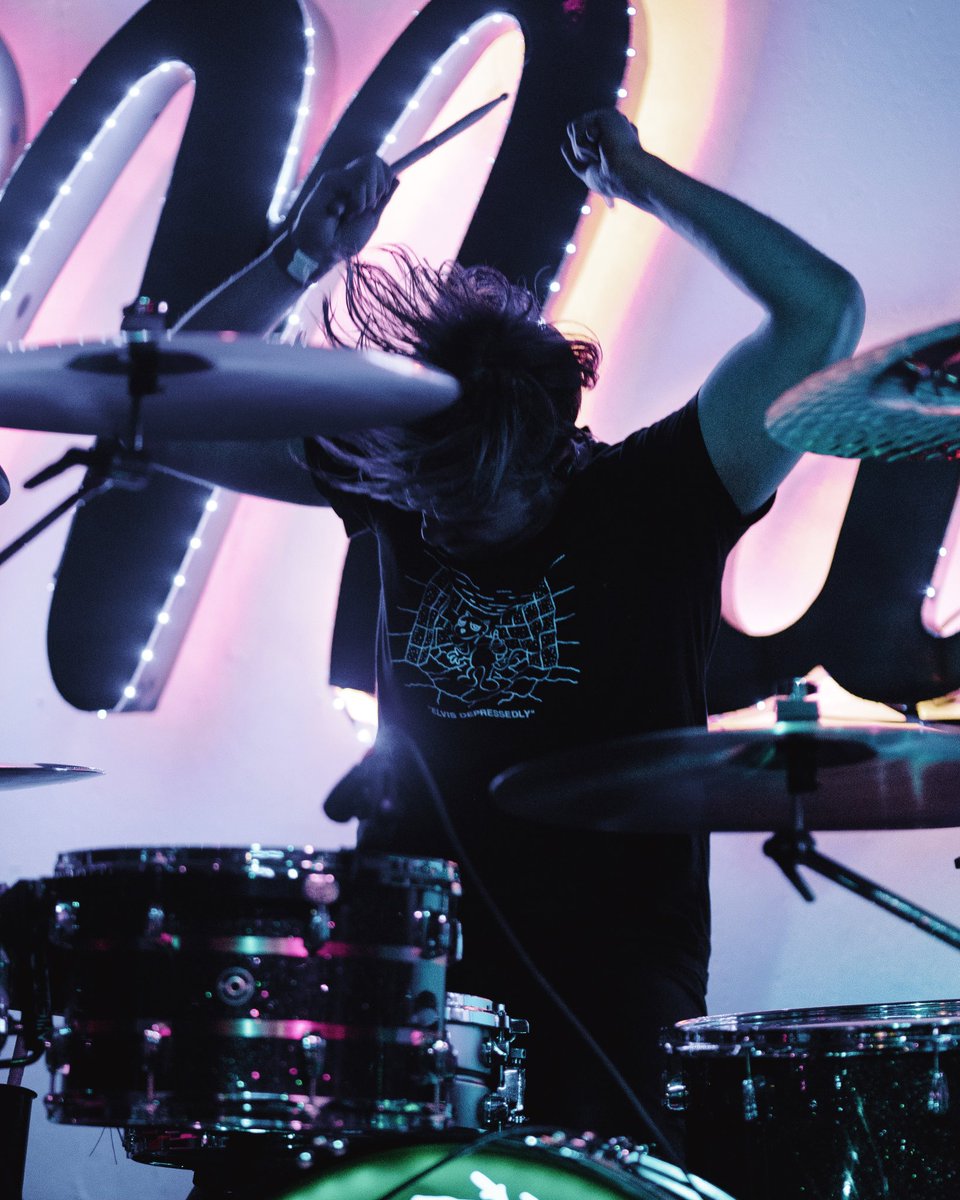 NIIGHTStheBAND's tweet photo. Our drummer Jeremy “the Beast” rockin his Elvis Depressedly tee at @Mahalls20Lanes last Friday 📷 captured by Jarrod Berger https://t.co/bPLm8xVE7C