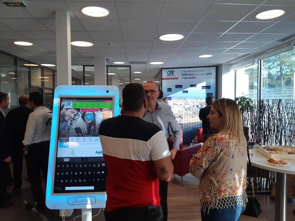 AntoineNadot's tweet photo. Le caf pro de Marseille Est remercie ses clients, futurs clients, administrateurs et partenaires pour ce moment convivial que nous venons de passer ensemble. @cafpromarseille @CA_alp_prov https://t.co/Jxu4PjvEBK