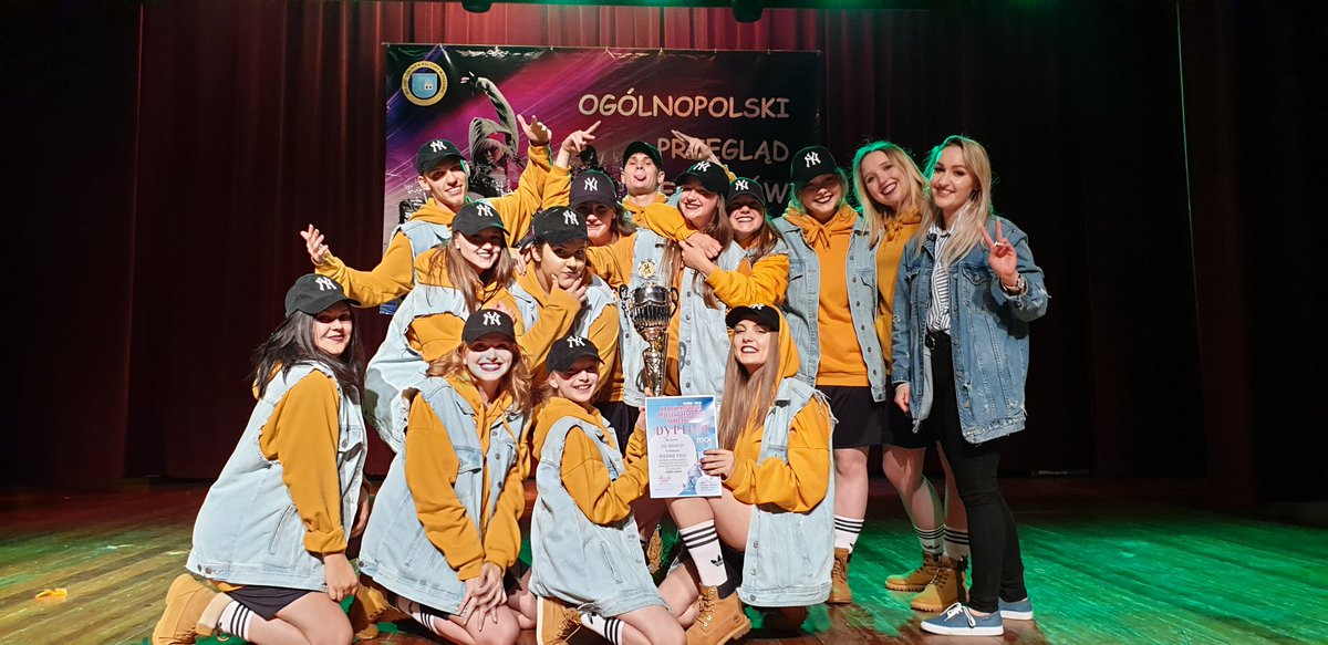 CubanaBB's tweet photo. GRAND PRIX :D #grandprix #dance #taniec #hiphop #streetdance DZIEJE SIĘ!
https://t.co/LK8b1M3rKx https://t.co/RGA9KeNIJJ