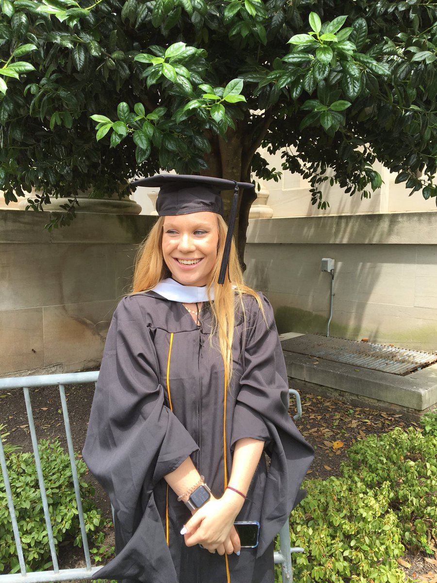 thebartdeelen's tweet photo. #saisgrad19 ! @ddeelen https://t.co/MLfMPfIp3x