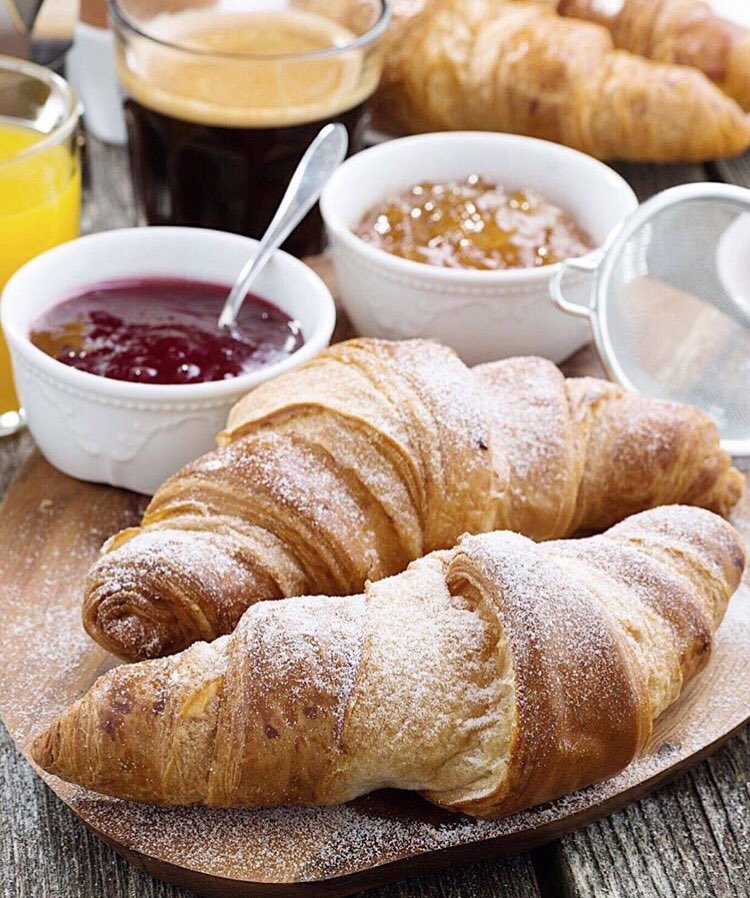 We have the best #ItalianCornetto in New York City! 🥐 Don't believe us? Come give us a try and see why #JustBakedNowakowski is set to change baking forever! 🥖 ❤