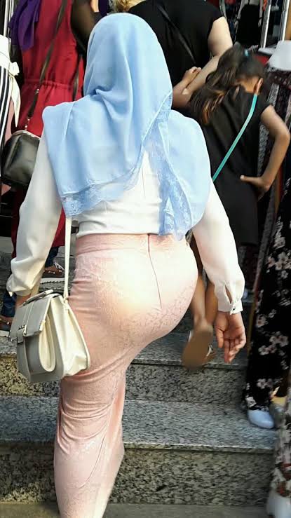 Результаты поиска по запросу "twitter hijab hips".