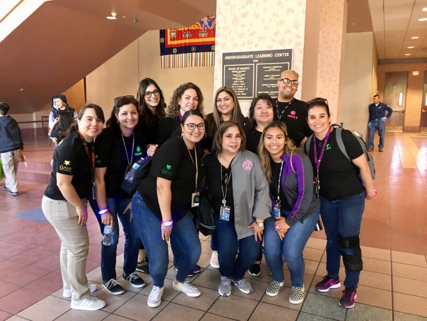 Cgonza_MRE's tweet photo. Pitate Scavenger Hunt at #UtepTechE #TeamSISD_WIN #TeamSISD Happy teachers happy students! https://t.co/c7ukxk3fGZ