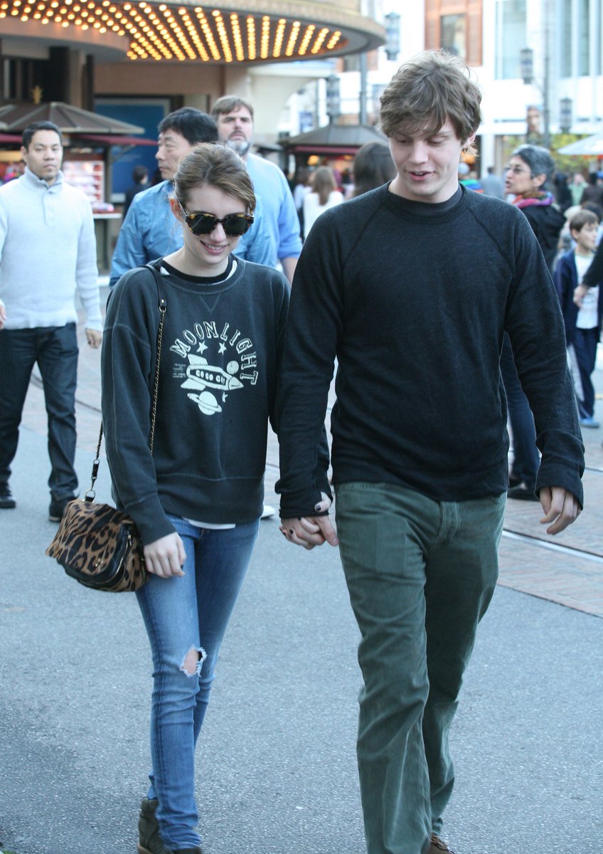 Emma Roberts Pt At Emmarobertspt Twitter