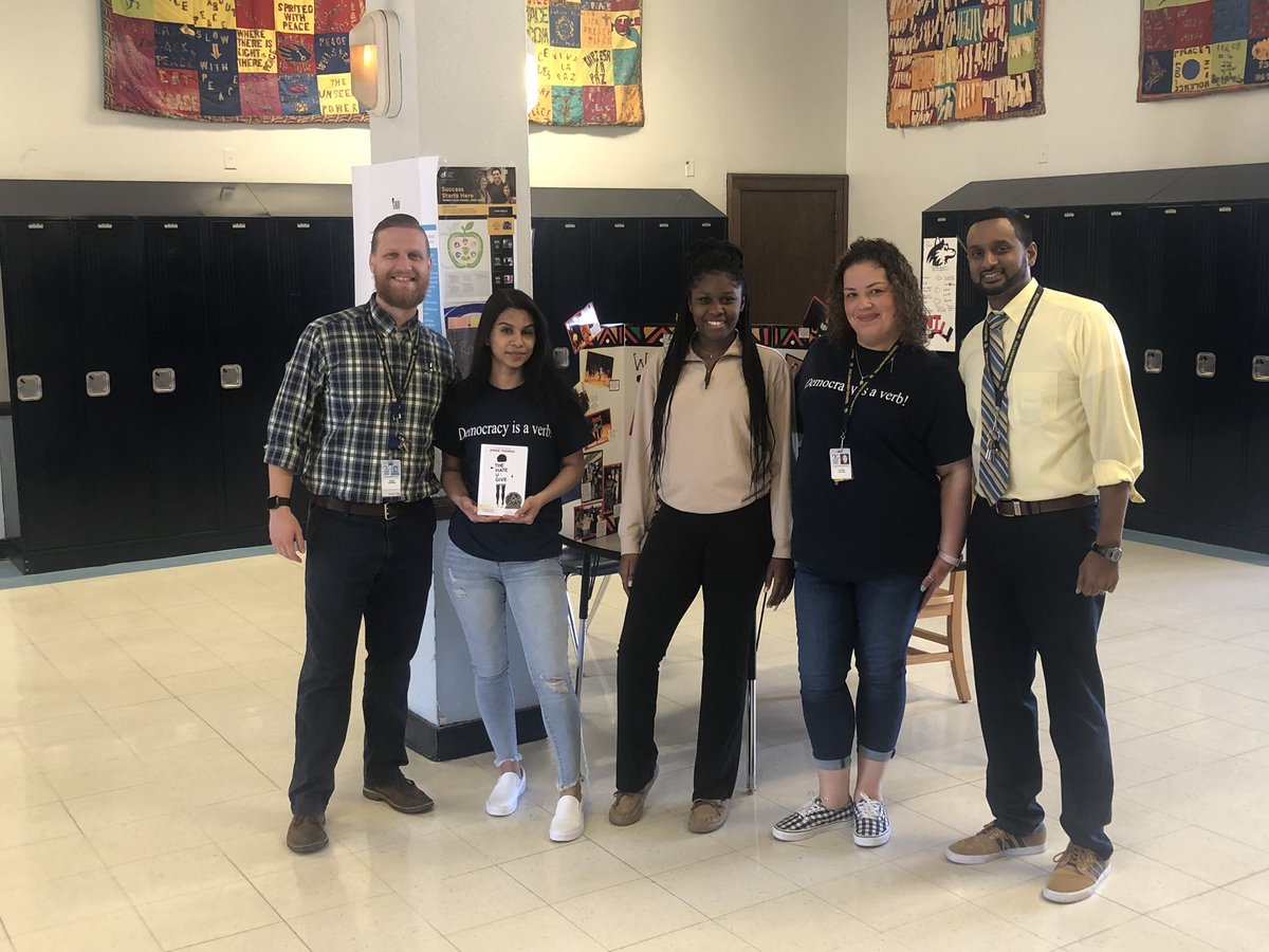 SullivanTigers's tweet photo. Juniors Maryam Alghezi and April Jones won 1st prize in @mikvachallenge 17th Annual Action Civics Showcase! #StudentVoice #TheBestAreWithCPS #ACShowcase2019 @chipubschools @CPSCivicLife https://t.co/3zzSy4VnRn