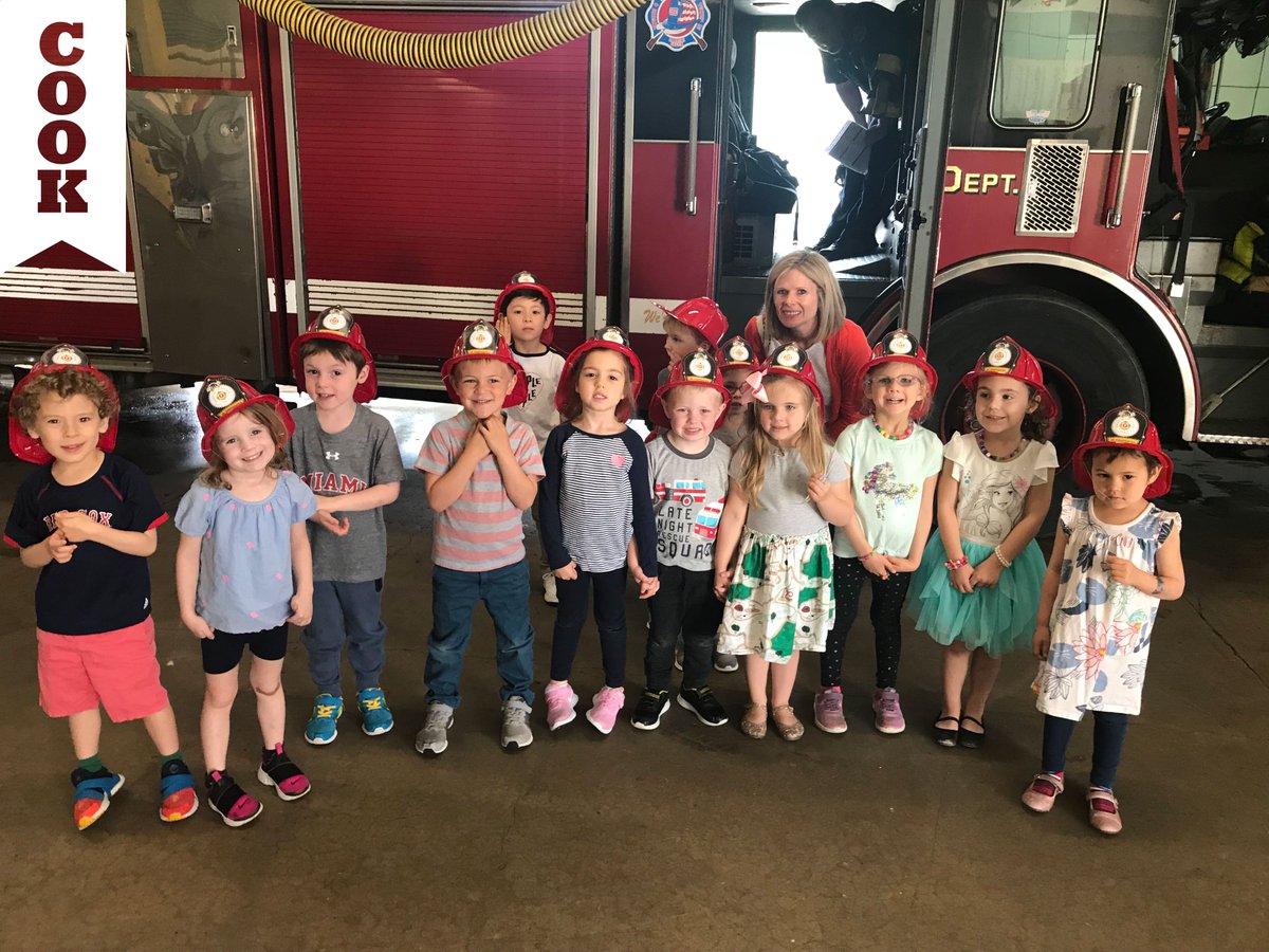 CathCookSchool's tweet photo. Our Preschoolers have spent the last few weeks learning about community helpers. Today, students visited @ChicagoFireDep Engine 4 | Tower 10 to explore what it's like to be a fire fighter! Thanks @CFDMedia for this opportunity! https://t.co/PWTe9hyFbo