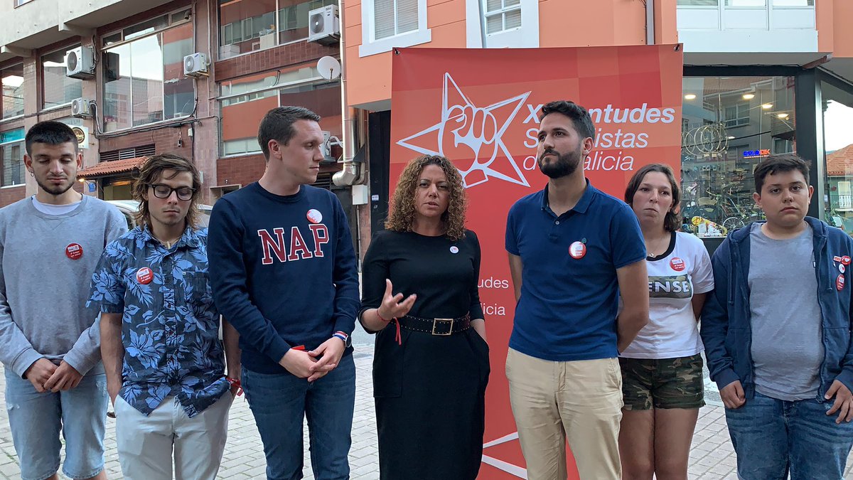 AitorBouza's tweet photo. Café mozo coa candidata socialista no Concello de Cangas Ana Belén Martín. Escoitando as propostas mozas para a vila da mocidade e propoñendo que a xuventude sexa un punto fundamental do seu goberno
#SempreCaraDiante https://t.co/52d8QFepS5