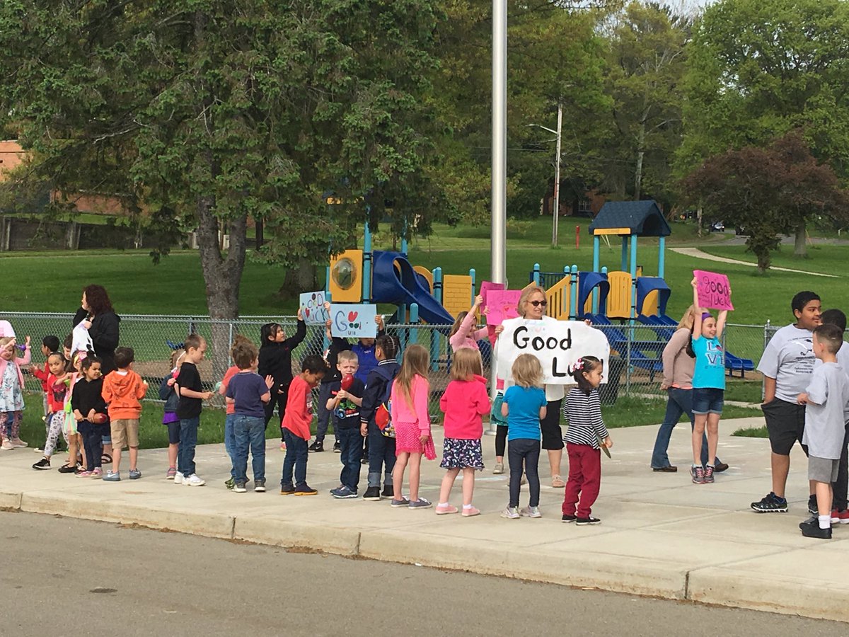 JPS_RingES's tweet photo. We had a wonderful send off to our Special Olympians today. We are so proud of them! https://t.co/p5BSA0hHHn