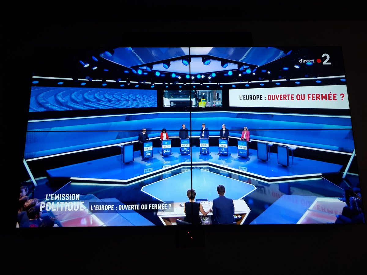 maximelemer's tweet photo. Trois pupitres de libre sur le plateau ce soir. Pourquoi @France2tv a refusé la présence de Nicolas @dupontaignan ? Honteux pour le débat démocratique. #LEmissionPolitique https://t.co/ySVUBGs7OW
