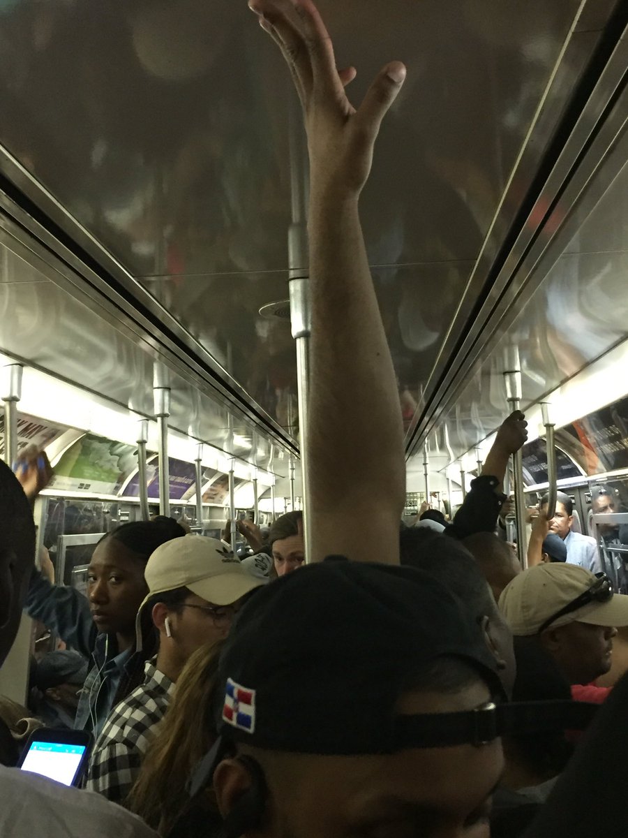 LizRittr's tweet image. WTF @NYCTSubway @MTA @?! The #DTrain is only running every 10-12 min? The #Btrain is only going as far as 145 then going back downtown?! How’s a girl supposed to get to the Bronx?! This some 🐂💩BS right here. 😡🤬🤯🚇 @rubendiazjr @THECITYNY @WashHtsPatch @RepEspaillat