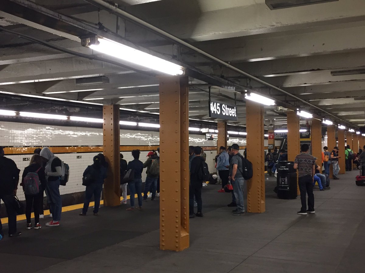 LizRittr's tweet image. WTF @NYCTSubway @MTA @?! The #DTrain is only running every 10-12 min? The #Btrain is only going as far as 145 then going back downtown?! How’s a girl supposed to get to the Bronx?! This some 🐂💩BS right here. 😡🤬🤯🚇 @rubendiazjr @THECITYNY @WashHtsPatch @RepEspaillat