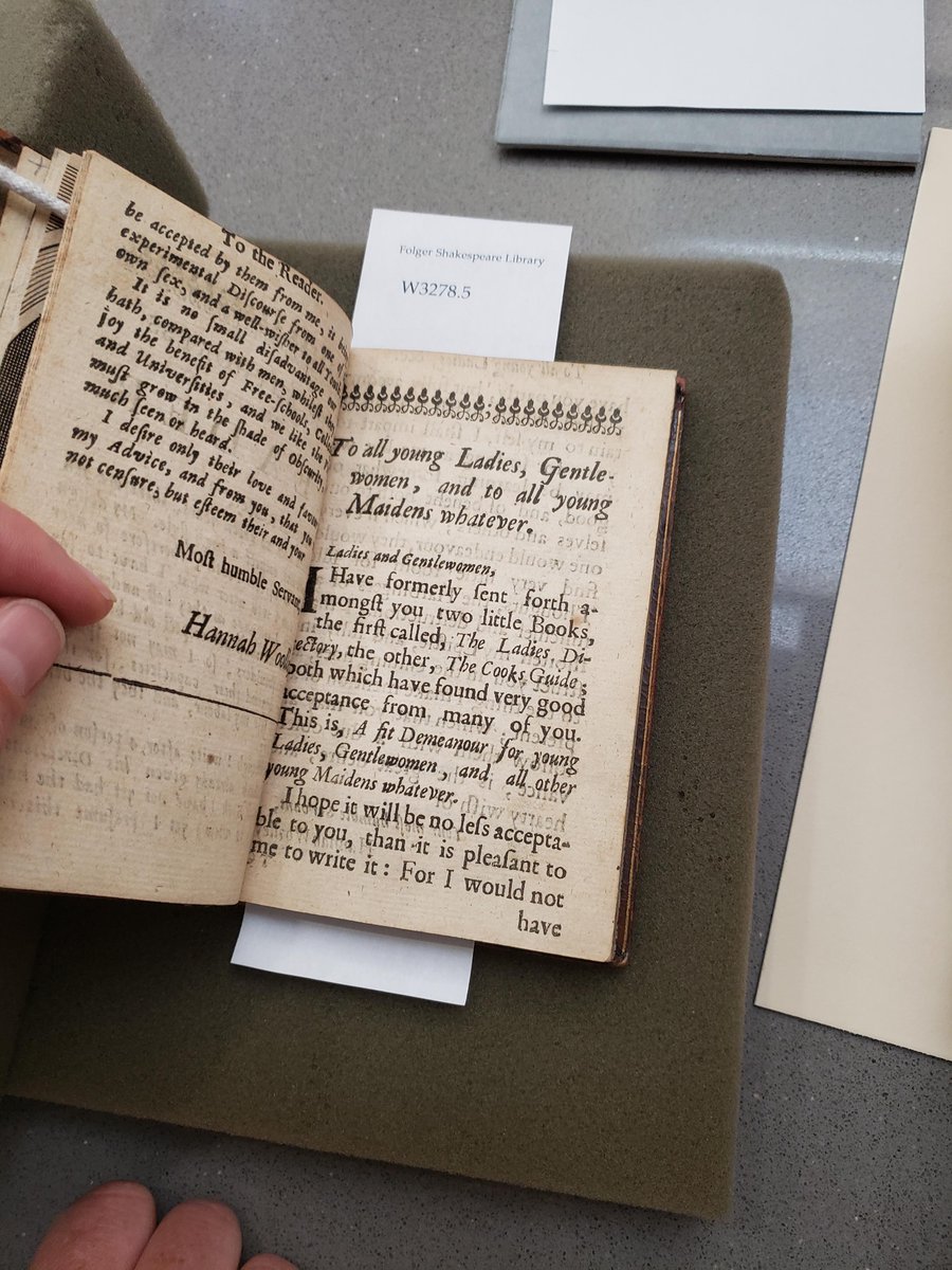 FolgerResearch's tweet photo. @FolgerLibrary Many of our Woolley books show signs of trimming: where the customer asked for a book's page to be cropped, so that the finished product was of a certain size. #BeforeFarmtoTable #WoolleyWeek https://t.co/WUYcoYzgQD