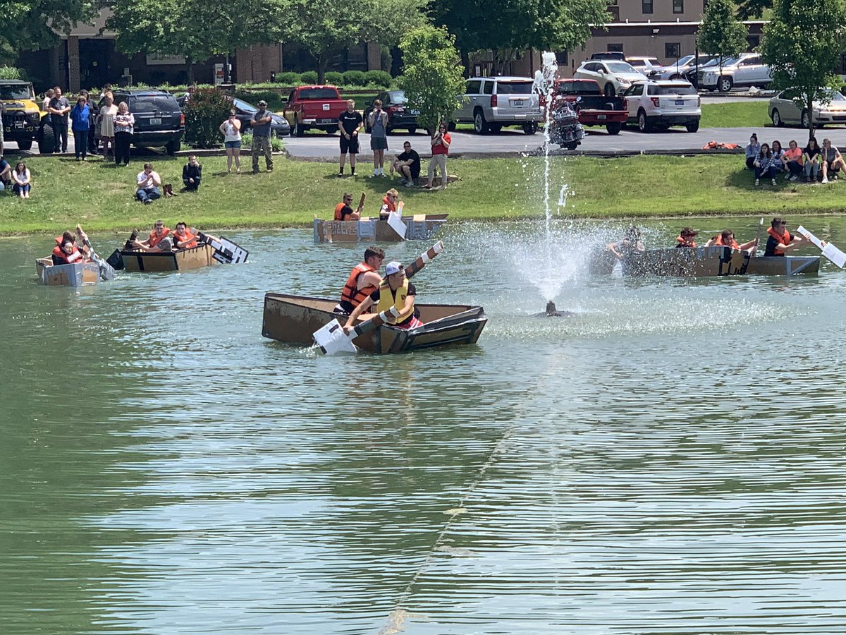All_in_LC's tweet photo. The #LCEngineering class had a great day for their annual boat race. #AllinLC https://t.co/DjvtWZhh6r