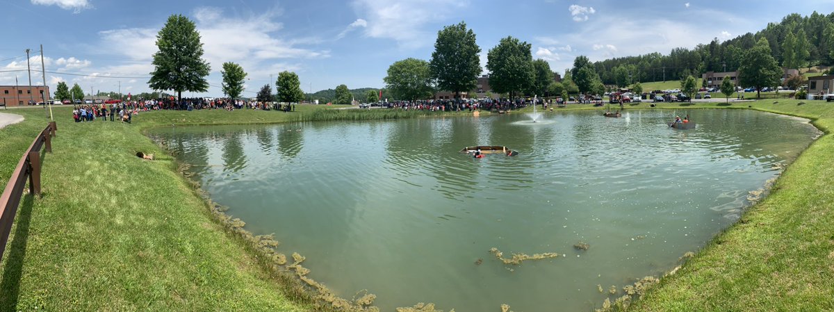 All_in_LC's tweet photo. The #LCEngineering class had a great day for their annual boat race. #AllinLC https://t.co/DjvtWZhh6r