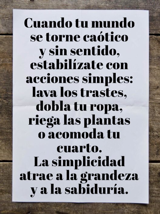 aesquinca's tweet photo. Cuando tu mundo se torne caótico y sin sentido, estabilízate con acciones simples: lava los trastes, dobla tu ropa, riega las plantas o acomoda tu cuarto. 
La simplicidad atrae a la grandeza y a la sabiduría. 
Feliz caos y buen provecho 🙏🏻🥗🍝🥘🌮 https://t.co/ZvITy7pV4U
