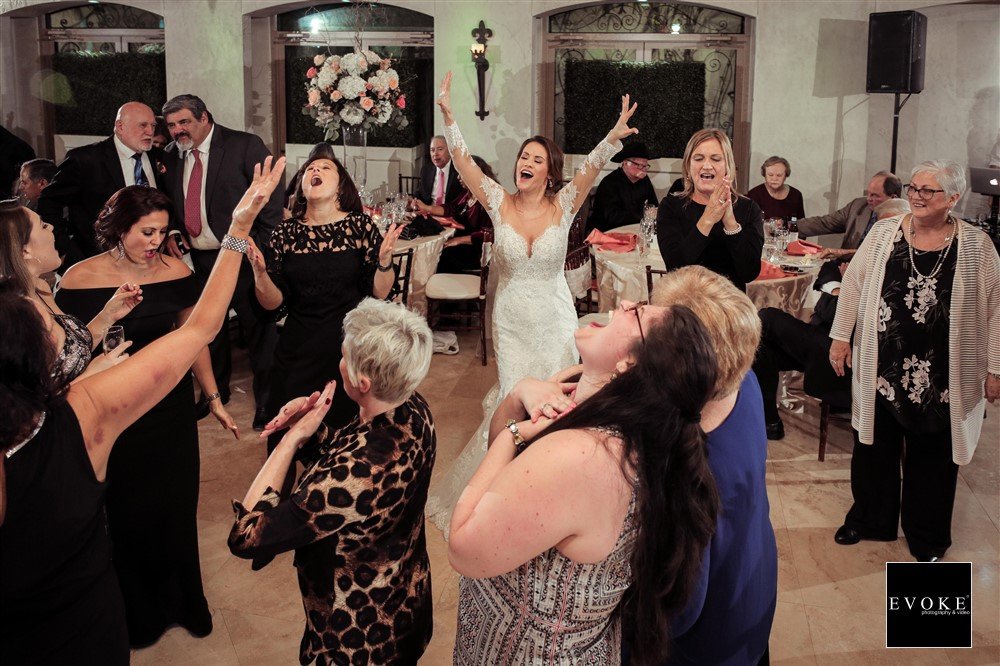 LGEventPro's tweet photo. Chillin' with the homies
Photographer: Evoke Photo & Video
.
#lgentertainment #design #eventproduction #wedding #ido #houston #houstonwedding #weddinginspiration #weddingdecor #weddingseason #weddingideas #weddingflowers #weddingflowerinspiration https://t.co/9Cnqm0k3AW