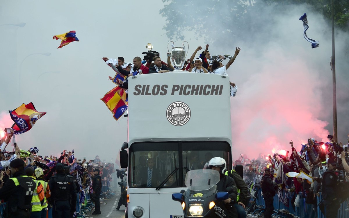 ToPozoTP's tweet photo. Papi ha vuelto con memes sobre la final del @TPeriodismo 
Felicidades a @HerthaBertin por el campeonato, totalmente merecido. Y desear a @BayerndlsCaidos que el año que viene haya ojeadores de Luis Enrique en las gradas, para ver si convocan a alguno. Abrazo fuerte. https://t.co/I6LI8HNZfC