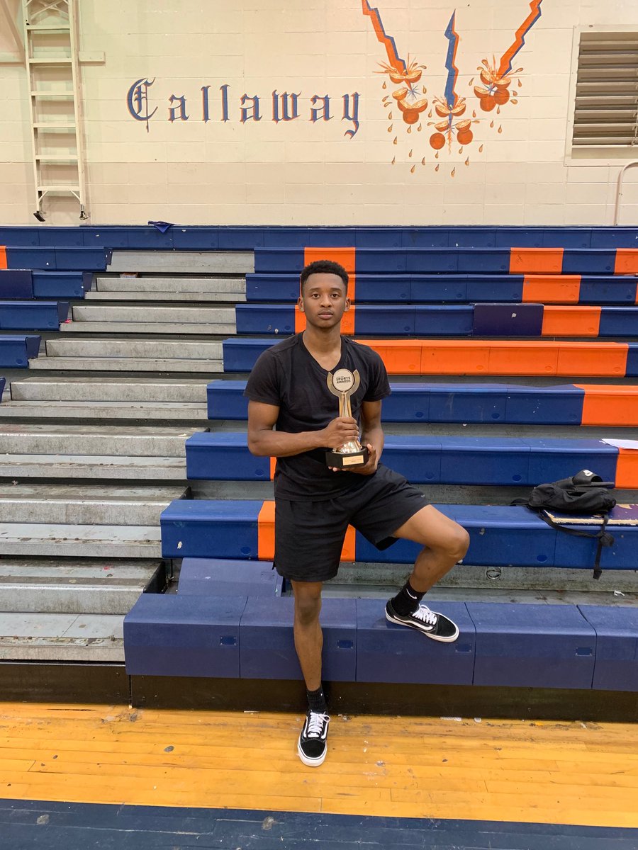 DameonBrown6's tweet photo. Clarion Ledger Track &amp; Field Male Athlete of the year!!!! #ChargerSpeed ⁦@JPSDistrict⁩  ⁦@SamfordXC_TF⁩ ⁦@WeAreSouth_TFXC⁩ ⁦@trackconnect1⁩ https://t.co/L75JtHf0kD