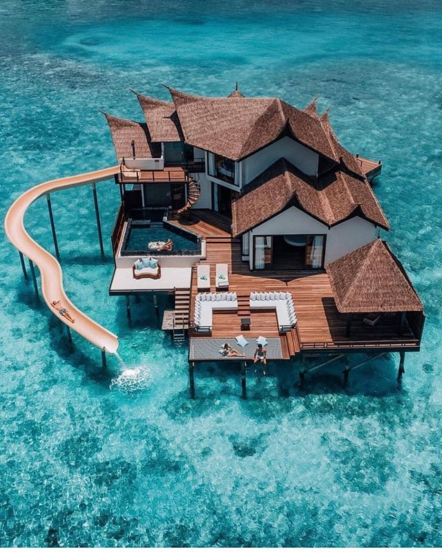LTInfluencers's tweet photo. Travel goals - Jumeirah Vittaveli 📸: @iqbalgran.
.
.
#maldives #maldivesislands #maldivesresorts #dronephotography #traveltime #ineedavacation #bucketlistadventures #traveldestinations #getlostnow #travelinspired #seetheworld #visualoflife #traveller… https://t.co/LJfm13HxkF https://t.co/9Nckzfh5L5