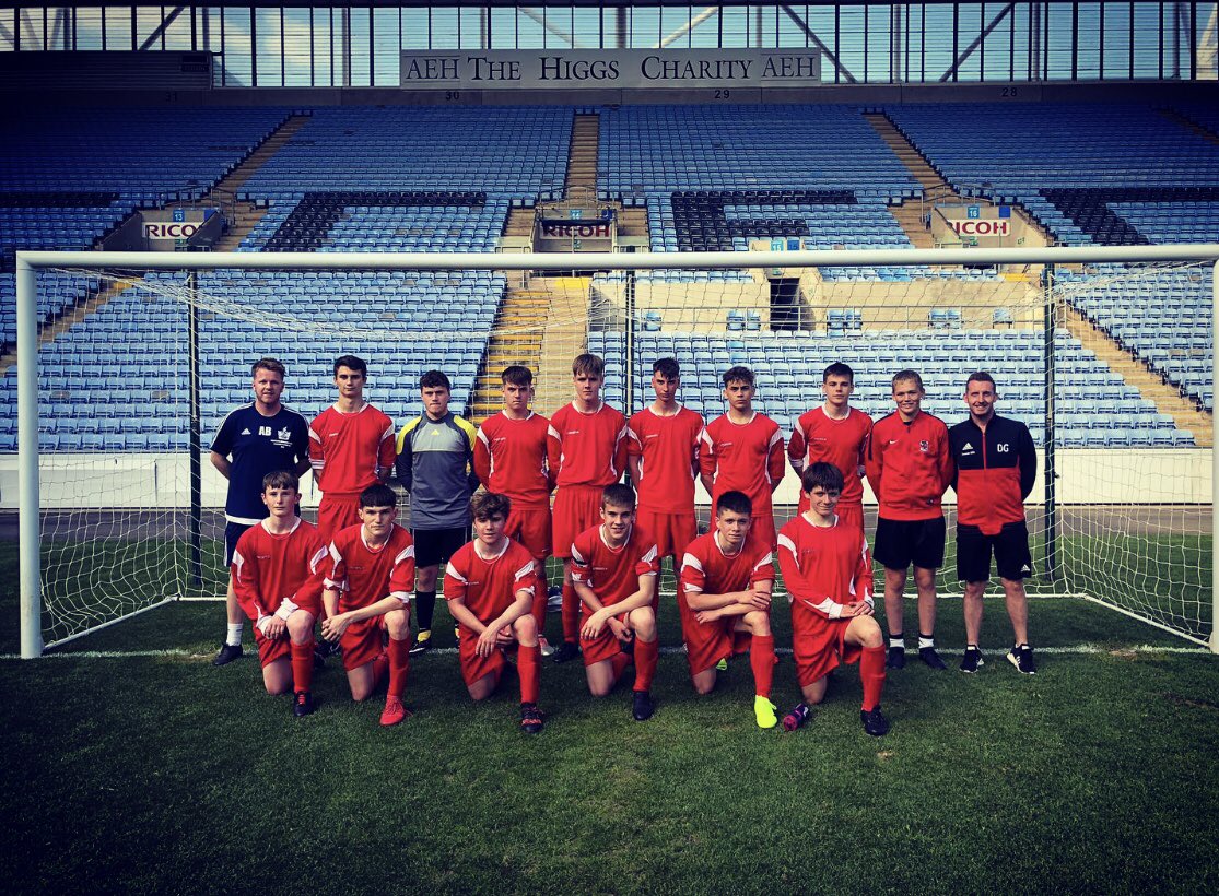 The season comes to an end for the U15 Swindon Schoolboys class of 18/19. 

A great group of lads who managed to do the double!

Hobbs Cup ✅🏆
Paul Fletcher Memorial Trophy ✅🏆

Thanks to all lads for their hard work and for the support of the parents this season 👏🏼
⚪️🔴⚪️🔴⚪️
