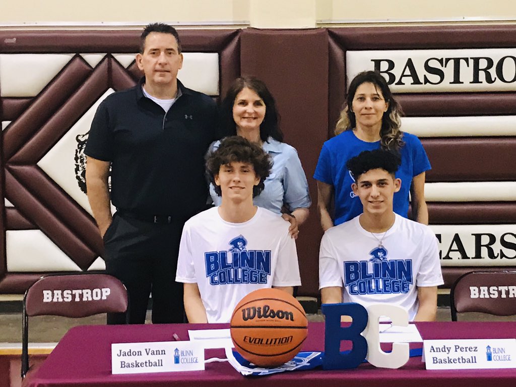 BastropISD's tweet photo. #BISDProud of Bastrop High School seniors Jaden Vann and Andy Perez. Today, the two BHS basketball players signed letters of intent to attend Blinn College next year. Congratulations! @BlinnCollege @bisdathletics @BastropHigh https://t.co/4OmfLNZIZ5