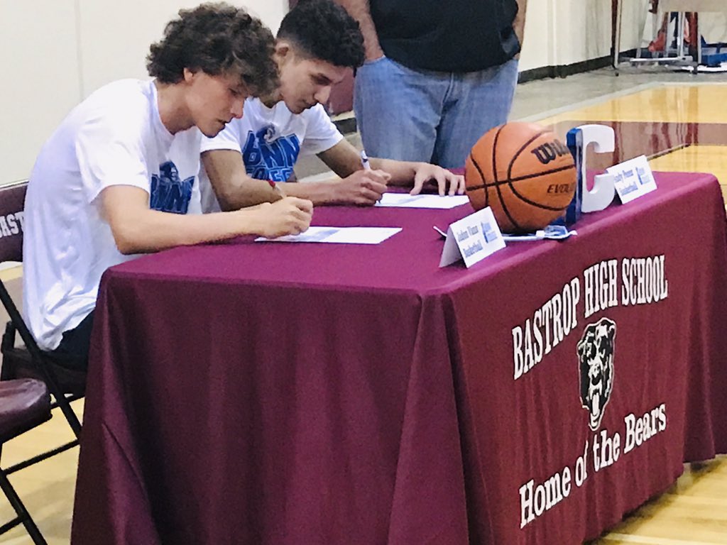 BastropISD's tweet photo. #BISDProud of Bastrop High School seniors Jaden Vann and Andy Perez. Today, the two BHS basketball players signed letters of intent to attend Blinn College next year. Congratulations! @BlinnCollege @bisdathletics @BastropHigh https://t.co/4OmfLNZIZ5