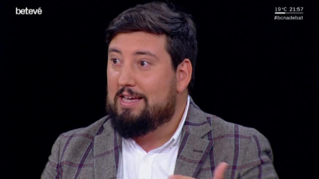 valents_cat's tweet photo. 📺@FerCLopez al #bcnadebat de @beteve sobre #CanviClimàtic:

“Amb el residu zero tenim prous consensos del tema del reciclatge, compostatge i reutilització. La manera de dur-ho endavant és mitjançant lleis, incentius i polítiques per la indústria.”

#26M #ConveValls #VotaValls https://t.co/hslYYTuZWw