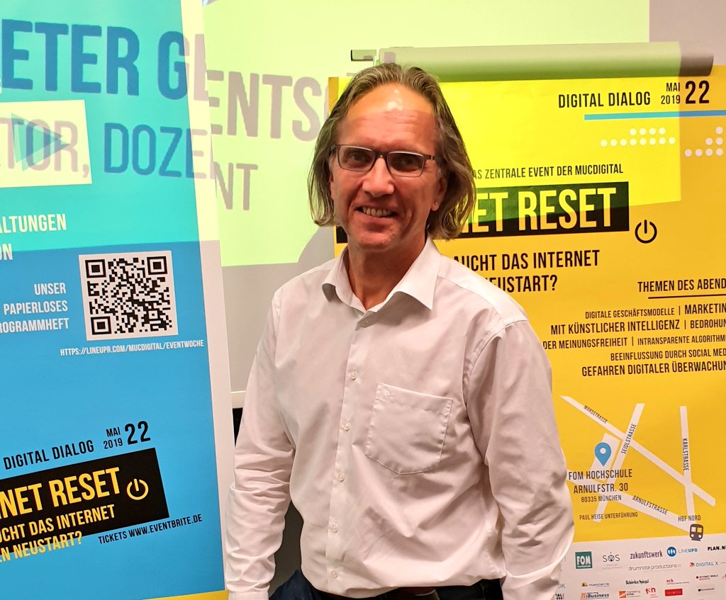 Ioanna_Ludwig's tweet photo. Einer der 80 kreativsten Köpfe Münchens: Wolfgang Glock @magicenton Herzlichen Glückwunsch! #mucdigital https://t.co/Iy4xRsYBGK