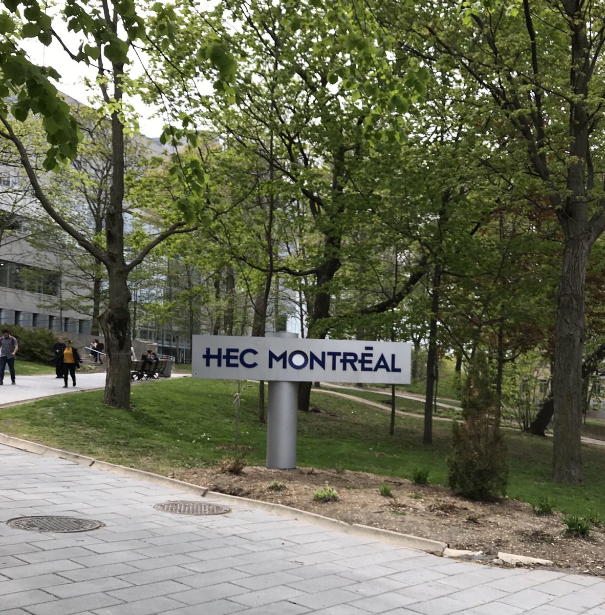 bcombs0003's tweet photo. Gratitude to Annik & Virgnie for spending time providing @heug a campus tour of @UMontreal & @HEC_Montreal Beautiful campuses on a beautiful day! Thanks for your consideration in hosting a future #CHEUG conference. https://t.co/fCvsANxUWX
