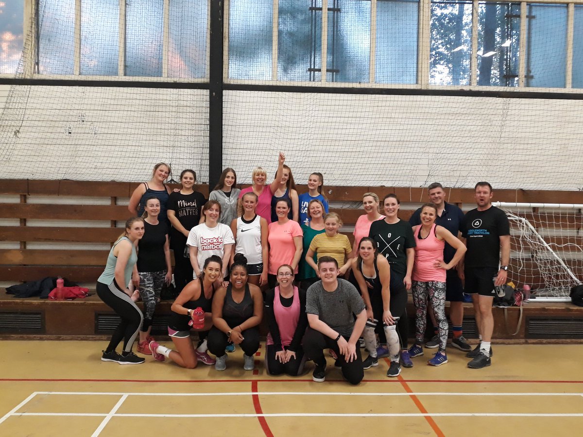 B2NManchester's tweet image. An amazing 22 people at back to netball in Oldham tonight! Some male participants in preparation for tomorrow's mixed tournament! @NDO_GTRManc #backtonetball #mixednetball #b2noldham #netballingreatermanchester