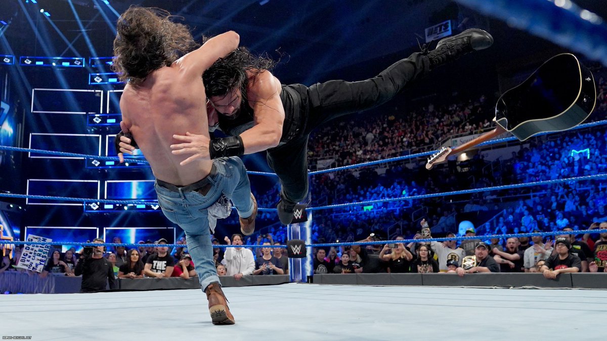 ShanKha93028938's tweet photo. On #Smack_Down 
Roman Reigns #VS Elias 
The Big Dog #BEAT Elias https://t.co/0HPrIr5Aqk