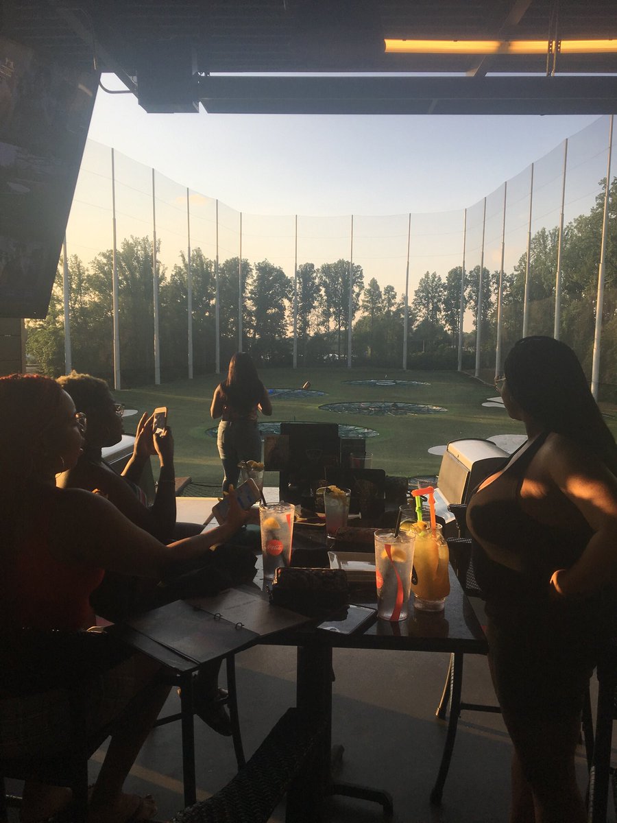 exotic_lionne's tweet photo. Had a wonderful evening at TopGolf with the girls yesterdayโบ๏ธ๐ #ofcoursewecantgolf #justdoingitforfun https://t.co/MKM5iEzDhv