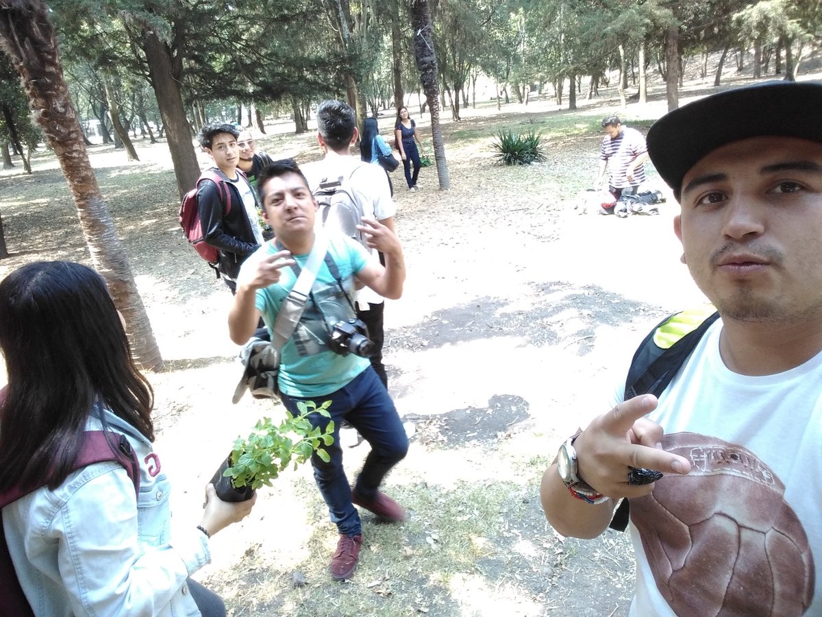 CerrillosHector's tweet photo. Por un México verde.. #orgullocescijuc @CDMXOR @CESCIJUCoficial https://t.co/Z9Vkikx7oG