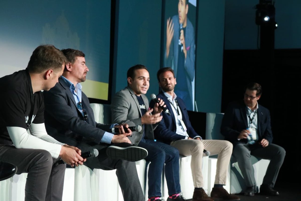 AMEXCAP's tweet photo. ¡Historias de éxito de Venture Capital! @clip_mx, @gokavak y @Conekta_MX en conjunto con los fondos de VC @daluscapital, @Mountain_Nazca y #VarivCapital @rafadeharo en el #XIVSummitAMEXCAP #SumandoPorMéxico #CapitalEmprendedor #VentureCapital https://t.co/xWXHGoX7d6