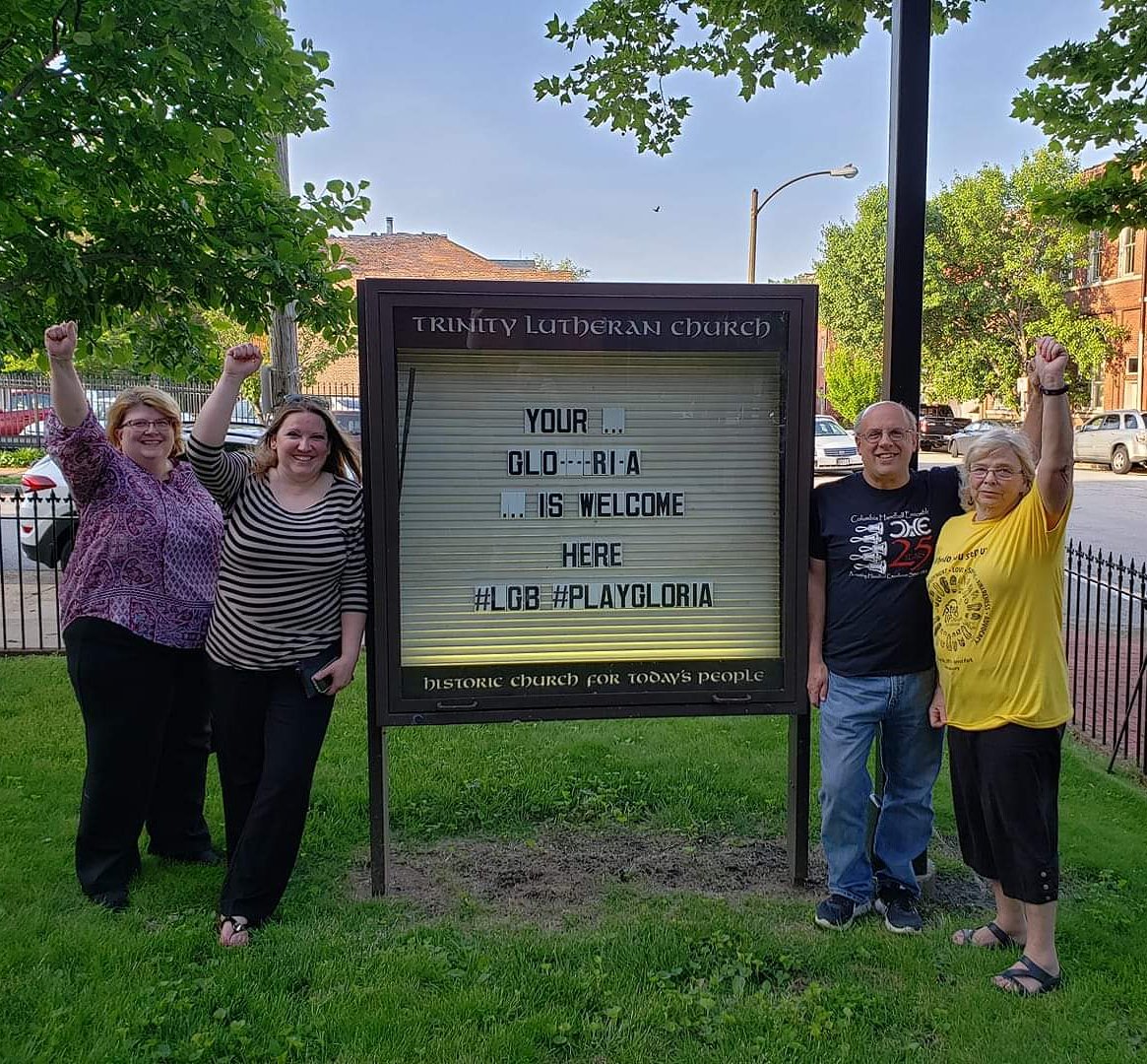 TrinitySoulard's tweet photo. #PlayGloriaSTL #LGB Choir and Bells blasting Gloria out of this place like it's 2019!!! @StLouisBlues @laurabranigan https://t.co/3T2iLRjlWV