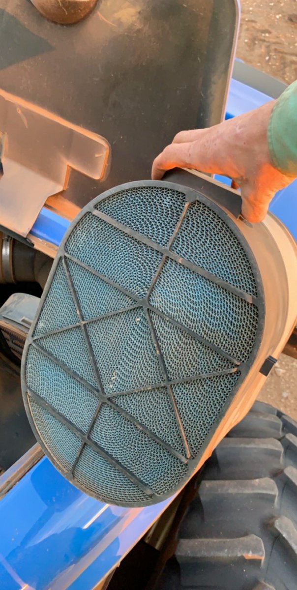 Installed a Pre cleaner on our T9 it’s working a treat! Don’t know why they aren’t standard. We’ve gone from cleaning filter every 1-2 days to 5+, it has also increased the performance of the tractor.  @NewHollandAG <a href="/MotorsRonco/">Ronco Motors</a>