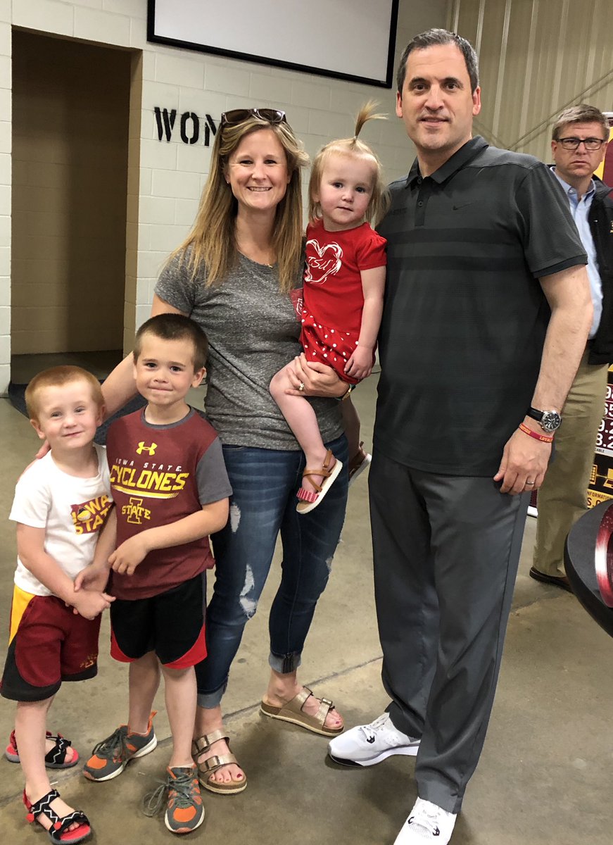 dekleiss's tweet photo. #CycloneTour19 in Waterloo tonight. Did well for pics other than 1...Cy was not Kemper’s favorite tonight. https://t.co/YV9lbToX2B