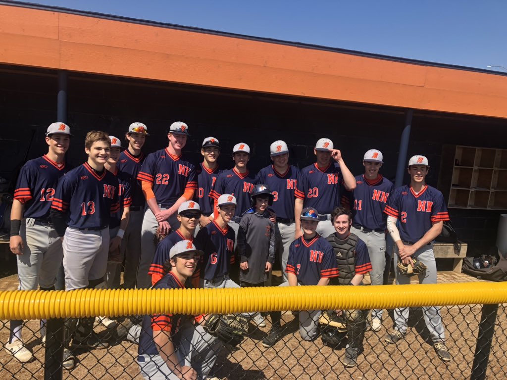 NapervilleNort1's tweet photo. Words can’t express how proud we are of you boys. You came back 3 times &amp; fell just short of beating the reigning state champs. Huskies drop 9-7 in 8. Vickers goes distance in gutsy effort. Bruebach w/4 hits-Sheehan w/3. Thanks for the memories boys✌️@NNathletics @NNHS_DawgPound https://t.co/VgqWlgMXrL