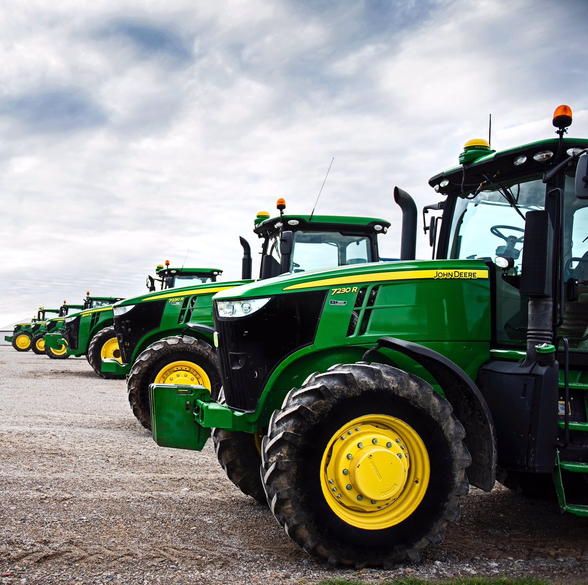 pickle_farmher's tweet photo. A pretty little sight all lined up at the back of the yard, but how I would love to see these scatter. 🦌 C’mon #plant19 we’re more then ready for you! @TVF_Farms #waitingontheweather #springtimealmostsummertime #itsaboutdamntime #complainingabouttheweather https://t.co/Dv8oSNmT8u