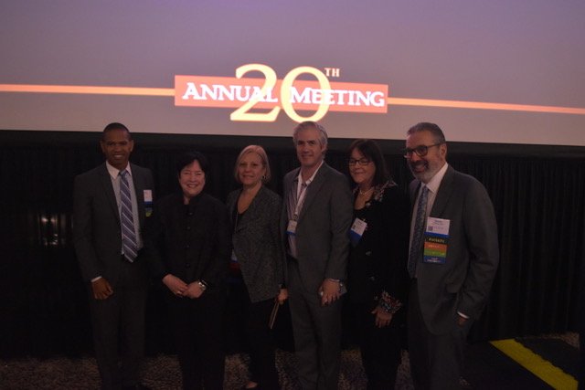 DoctorHolmesLA's tweet photo. Standing next to Dr. Holmes is Actress Kathy Bates, Keynote Lecturer at the 20th Annual Meeting of the American Society of Breast Surgeons.  Ms. Bates spoke about her personal experience as a survivor of bilateral arm lymphedema, a complication of lymph node surgery. https://t.co/lxm6h4udki