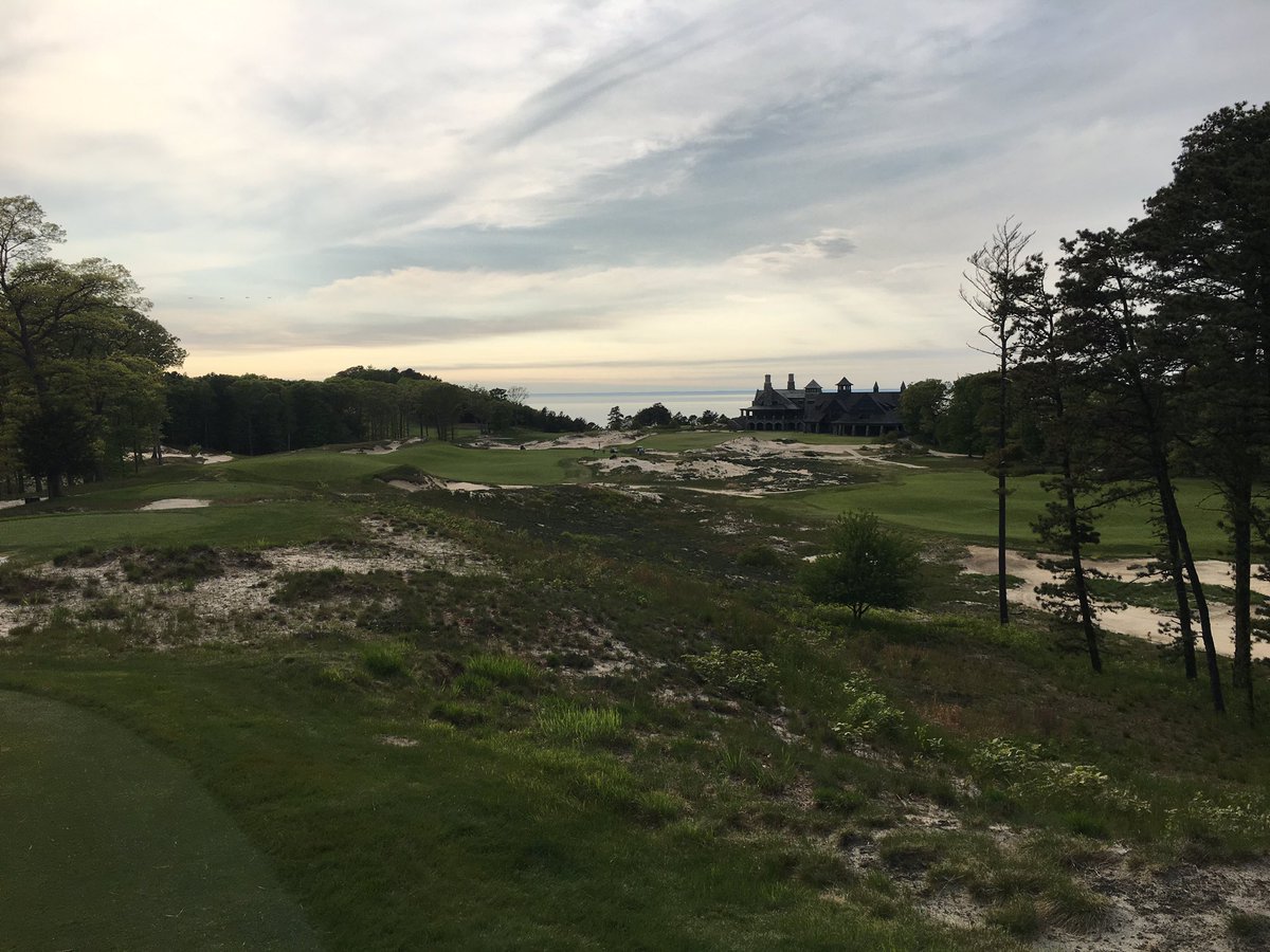 JoelMBeall's tweet photo. Fantastic 45 with @coynewriter at Sebonack, Quogue Field and Friar’s Head. I want to be him when I grow up https://t.co/qgH8zm1TBg
