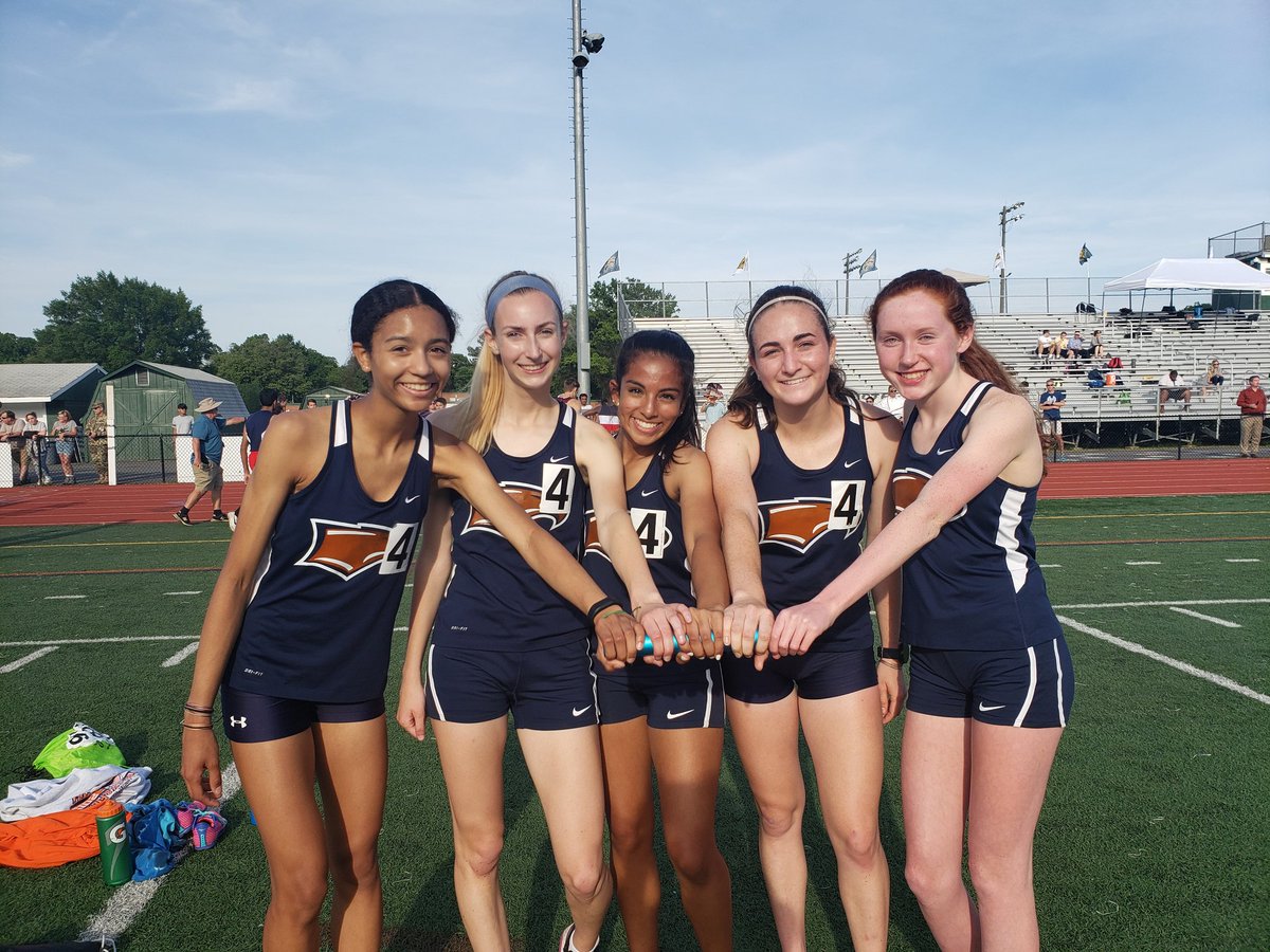 They did it!!! @BWoodstrack Girls 4x8 (3rd) punched in their ticket to the <a href="/VHSL_/">VHSL Athletics</a> 5A Outdoor Track &amp; Field State Championships!!!