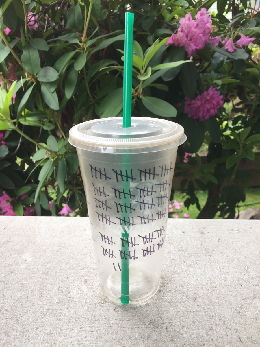 nancyjzavada's tweet photo. One month ago, someone brought me an iced tea in this glass (single-use plastic) I vowed to refill it until it cracks/breaks. 125 refills and counting. #greennerd #reuse #NeverGiveUp https://t.co/sxGSQh31mI
