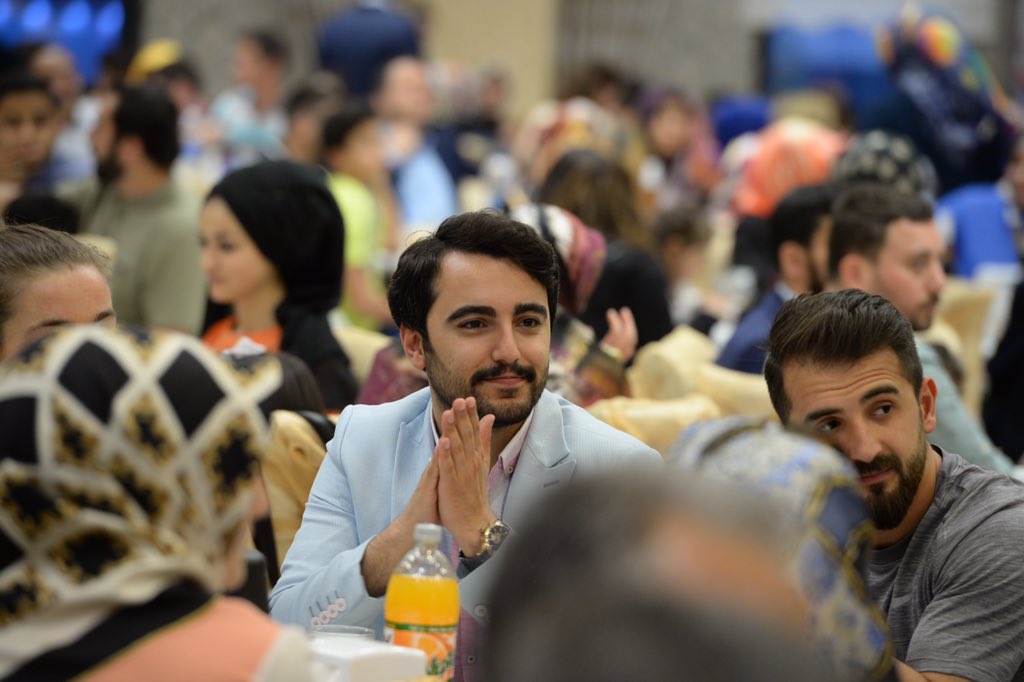 _aliyalcin_'s tweet photo. Çalışma hayatının sorunlarına çözüm üretme gayretimiz kesintisiz devam etmektedir.
Sözleşmeli personelin beklentileri var ve kadro beklentisi karşılansın diyoruz.
3600 Ek Gösterge vaadi gerçekleşsin istiyoruz.
Yardımcı Hizmetler Sınıfı personeli  GİH'e aktarılsın istiyoruz. https://t.co/Mfyeeyc8sZ