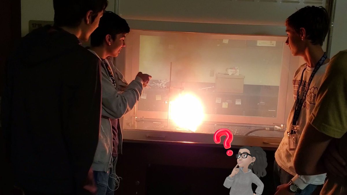 MsHarris_SCHS's tweet photo. My FAVORITE time of the year! Students draft questions, design experiments, and present findings to the public 🧪🔥⚗🤓 The lab is BUSY!!! #Chemistry #PreAPChemistry #APChemistry #Science #SCHSweareone #labday #fire @HumbleISD_SCHS https://t.co/OEX98N7j3J