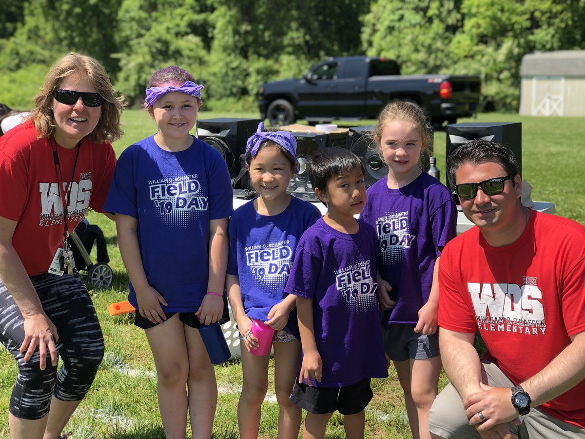 WOSnews's tweet photo. Thanks @Coach_Counihan and Coach Steingasser for another awesome morning of fun, friendship, and physical fitness! #wosfieldday #wos_pe https://t.co/VjYgkh8eZW