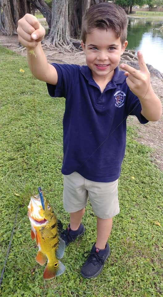 bassfishingdads's tweet image. Dylan Diaz, son of Rich of Bass Fishing Dads getting this beautiful peacock bass!  Do you have peacock in your area? #FishingFamily