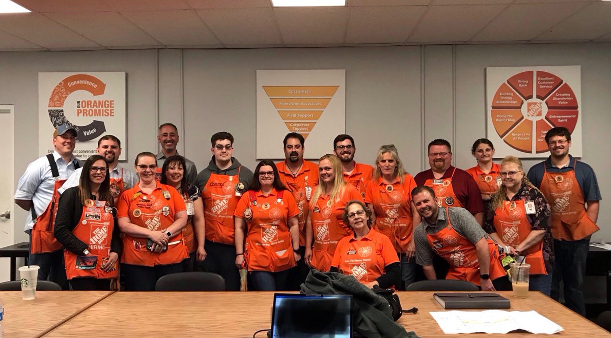 thd4735's tweet photo. A BIG THANK YOU to our district team for the surprise BBQ!! Yum yummy from all of us! ⁦ 180 Days safe and counting!! @JasonBallDM198⁩ ⁦@MikeCaplinger1⁩ @BlankenshipSB⁩ https://t.co/aV4PXGq3vu